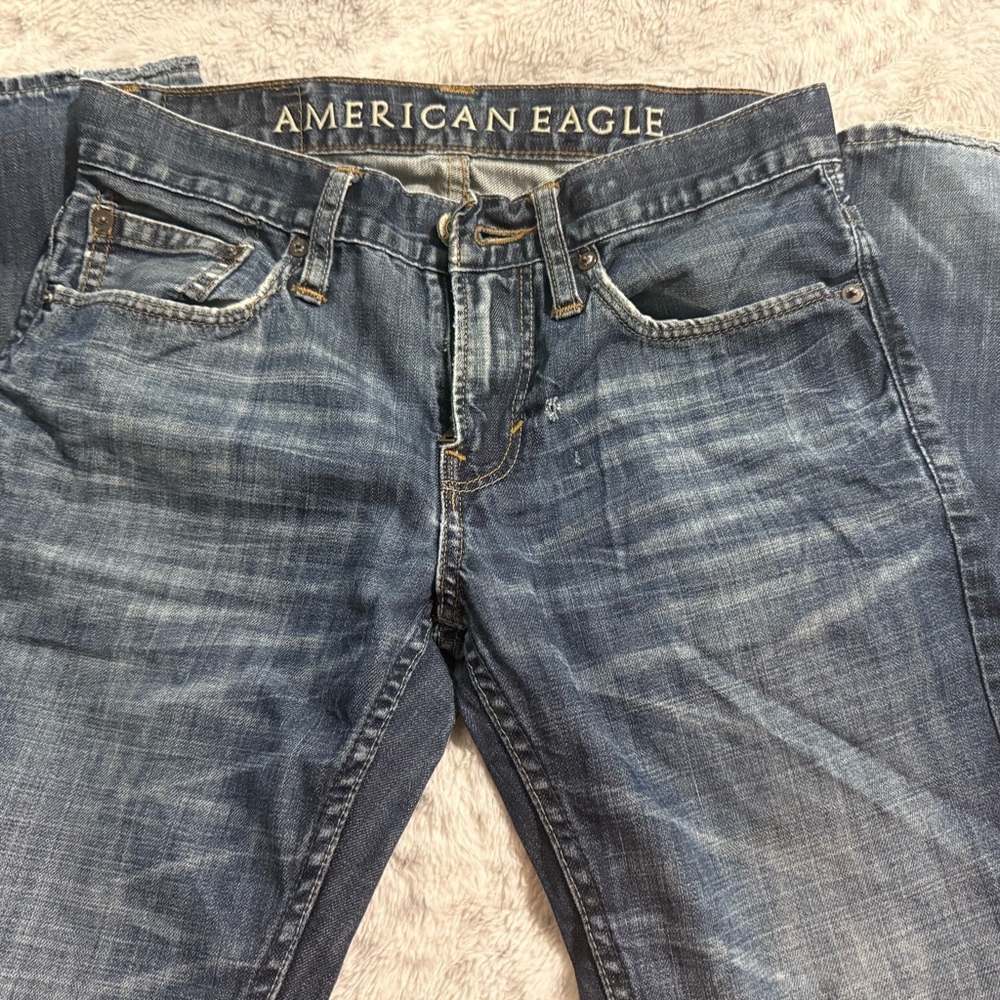 American Eagle Outfitters Men's Washed Blue Slim Straight Jeans